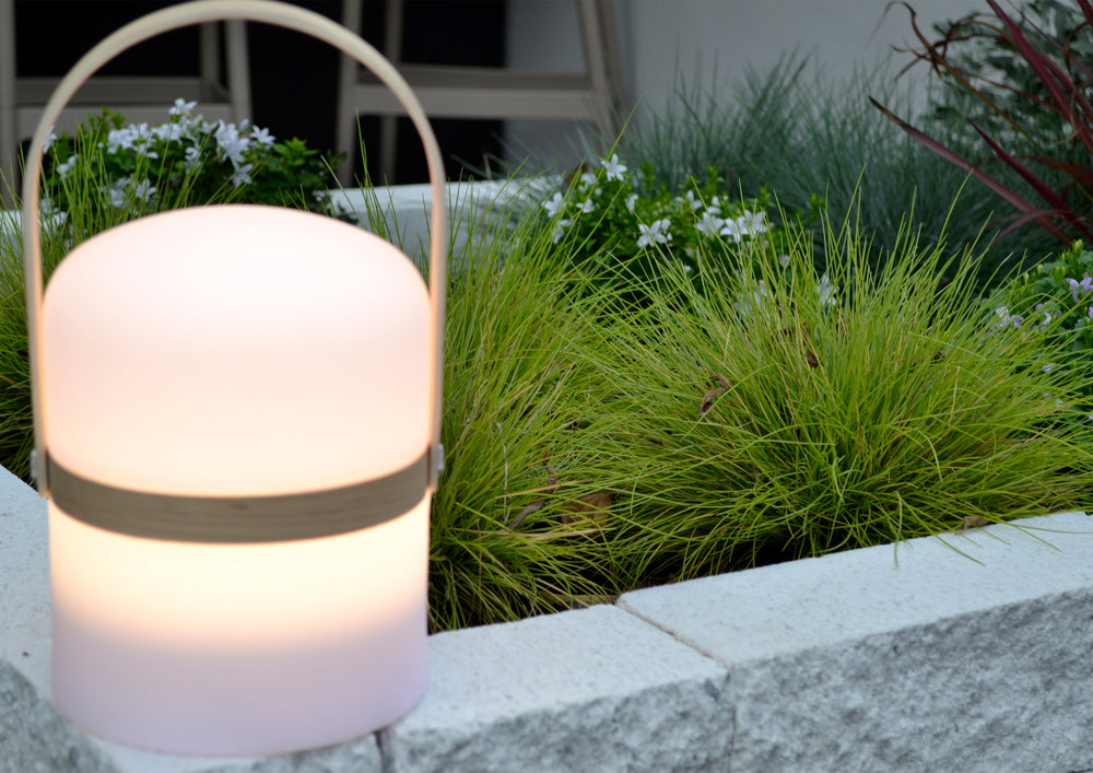 Lucide JOE uppladdningsbar LED-bordslampa IP44 Vit, 3W dim to warm 2800K-3200K, USB-laddning, för inomhus- och utomhusbruk