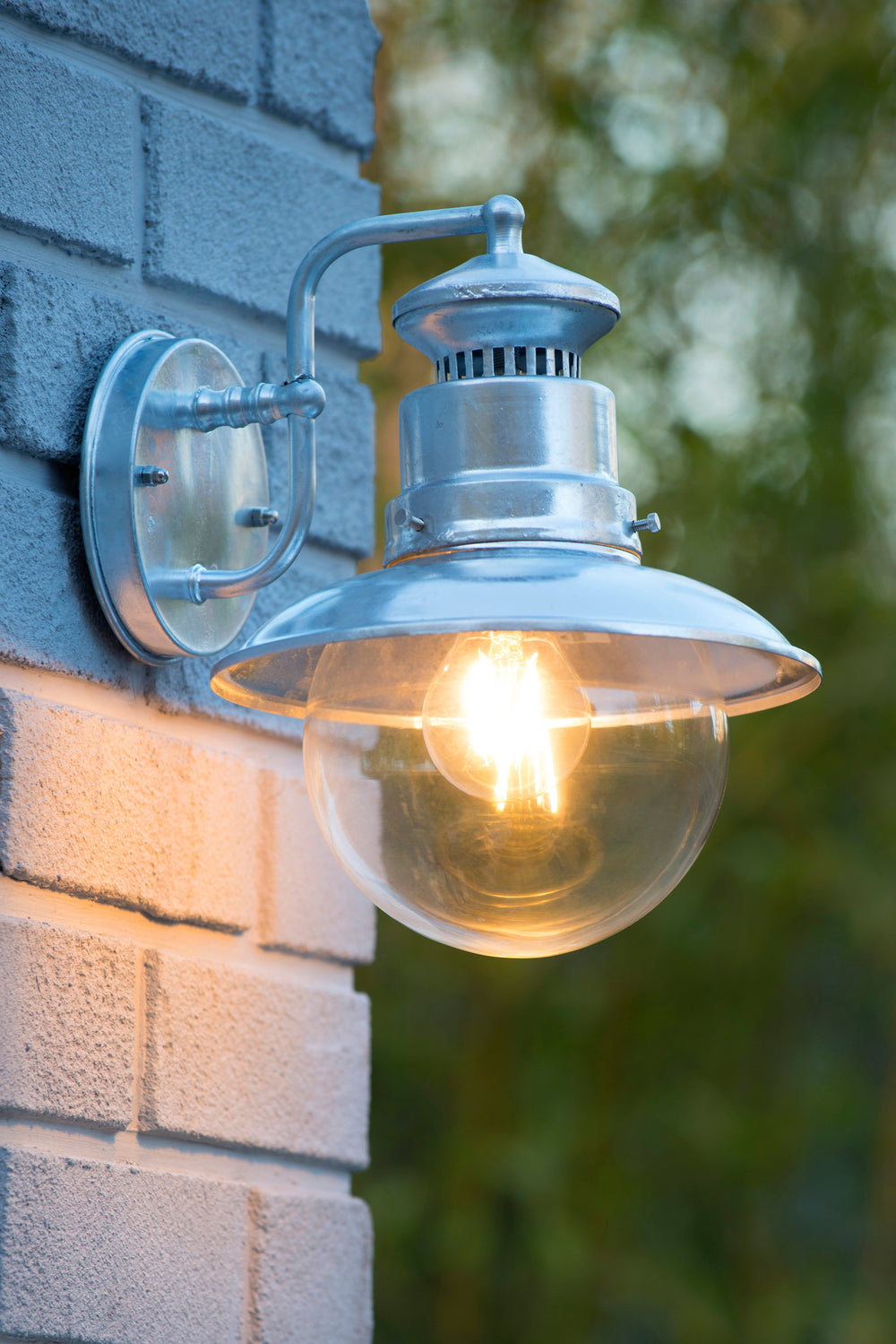 Lucide FIGO wall light indoor outdoor round 215mm E27 socket IP44 galvanized steel black finish