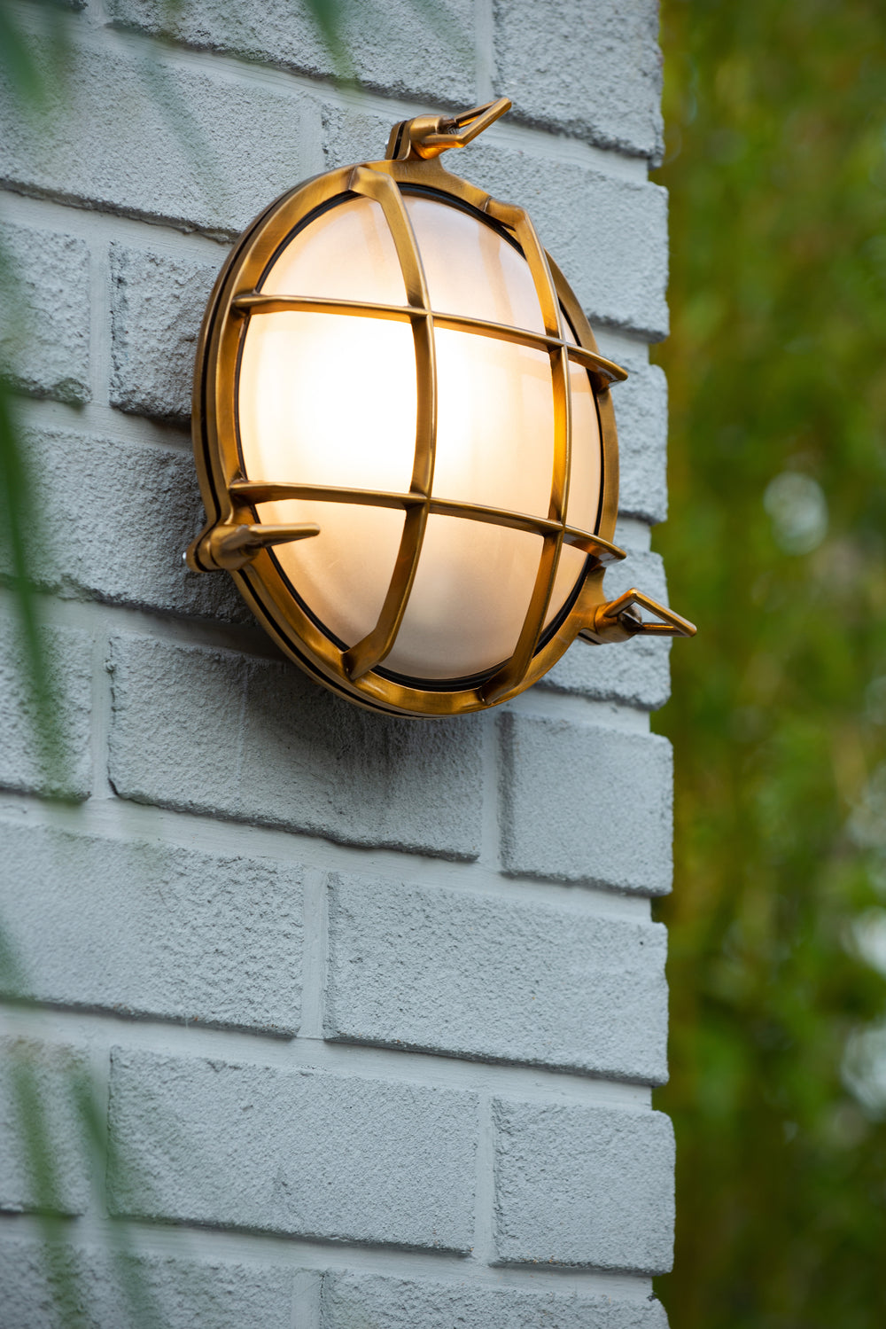 Lucide Dudley wall light indoor outdoor round 220mm E27 40W IP65 matte gold brass retro style