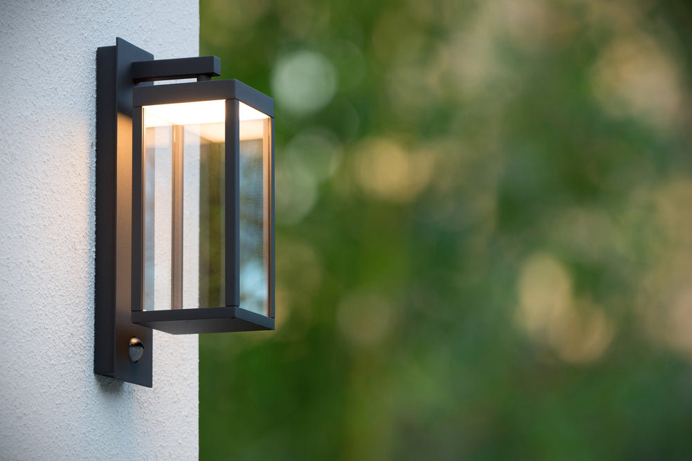 Lucide CLAIRETTE LED vägglampa 13W 3000K IP54 med PIR rörelsesensor och antracitfärgat hölje