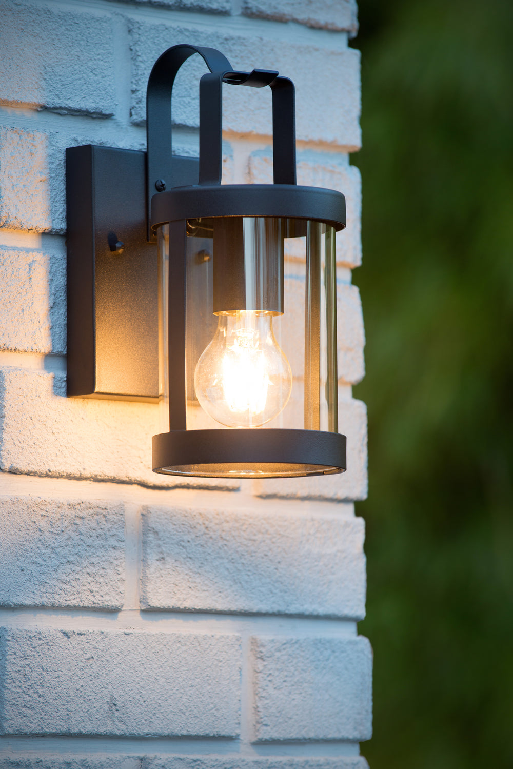 Lucide LINDELO vägglampa inomhus utomhus, E27-sockel, max 60W, 220-240V, IP44, Matt svart metallfinish