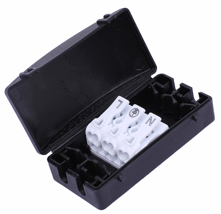 LCB kopplingsdosa med plint 3-ledare 0.25mm² till 2.5mm² IP44, 220-240V, CE RoHS certifierad