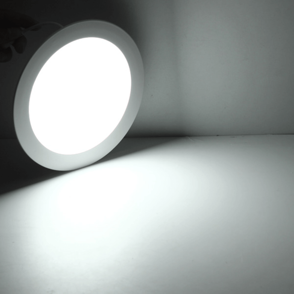 Spectrum LED takplafond rund 18W ersätter 105W, 3000K, 2200 lumen, IP20, CRI >80, 110° strålvinkel
