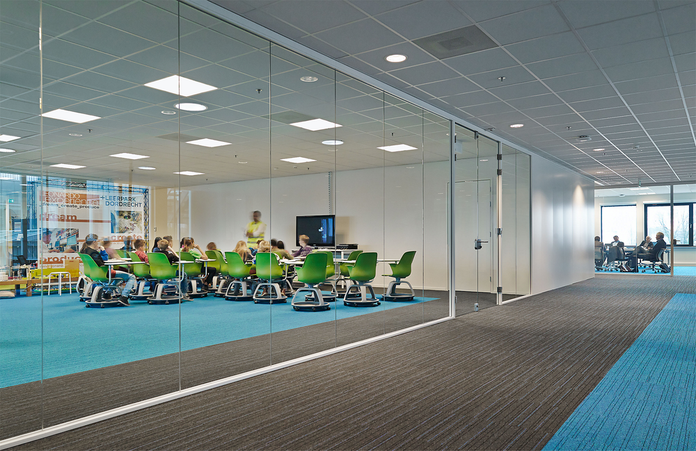 Philips CoreLine LED Panel 595x595mm 28,5W 4000K 3600 lumen UGR22 IP20 Vit