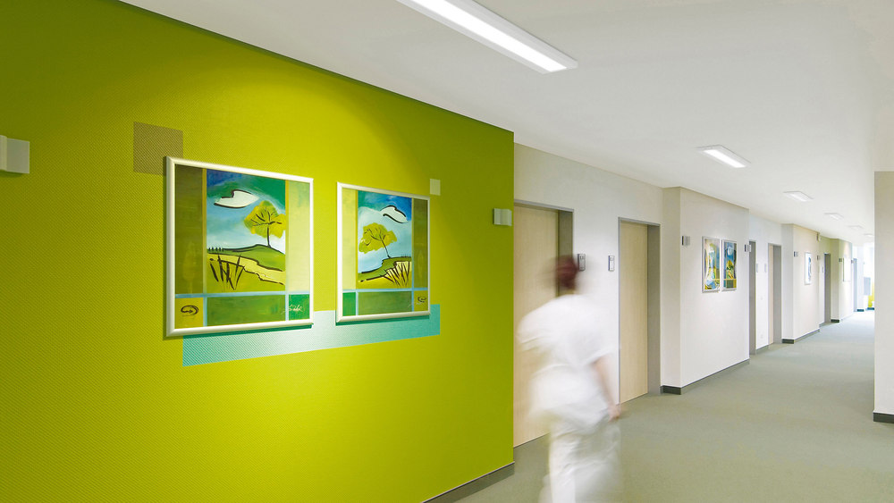 Philips LED linjärarmatur 1200mm 31W 4000K 4300 lumen IP20/44 mikroprismatisk lins Vit stålkapsling