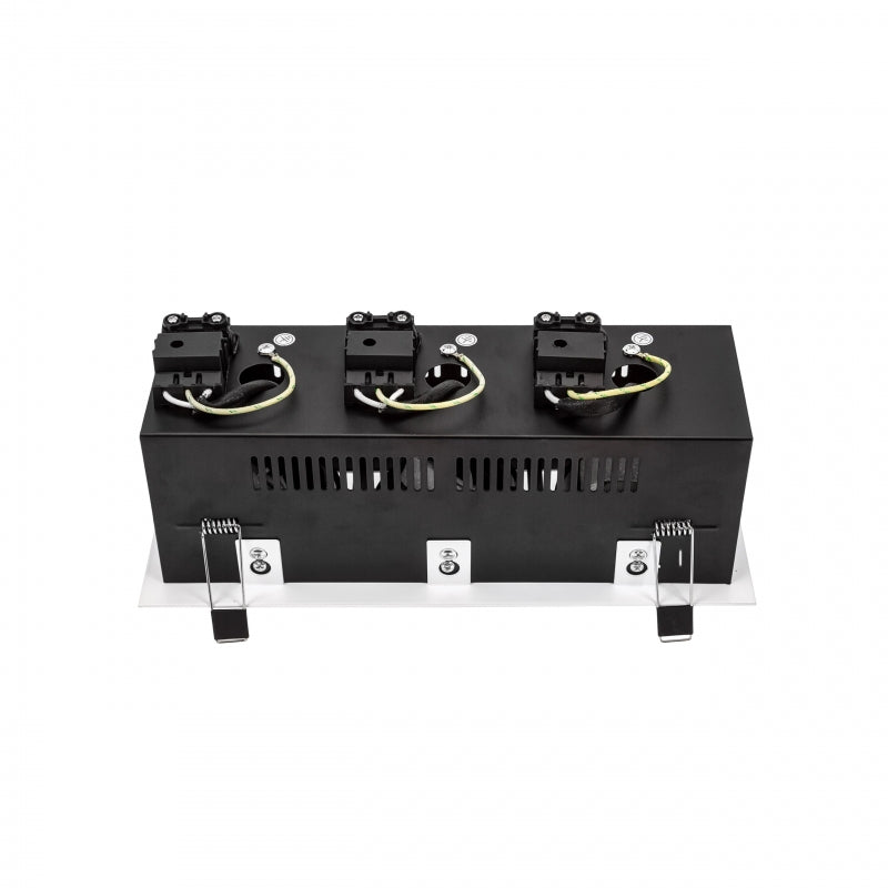 Spectrum LED infällt ram för 3x GU10, Vit aluminiumhölje, 3x10W max, 250V, IP20 inomhusbelysning