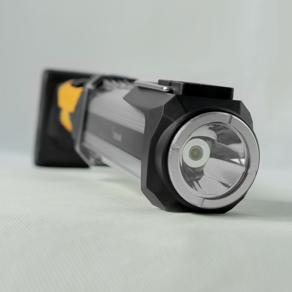 Technik LED Ficklampa W50 COB+XPG 1000 lumen Vit IP55 med USB Type-C uppladdningsbart batteri och Powerbank